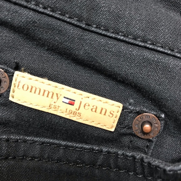 Tommy Hilfiger Black Flare Jeans. Size 5 - Picture 7 of 8